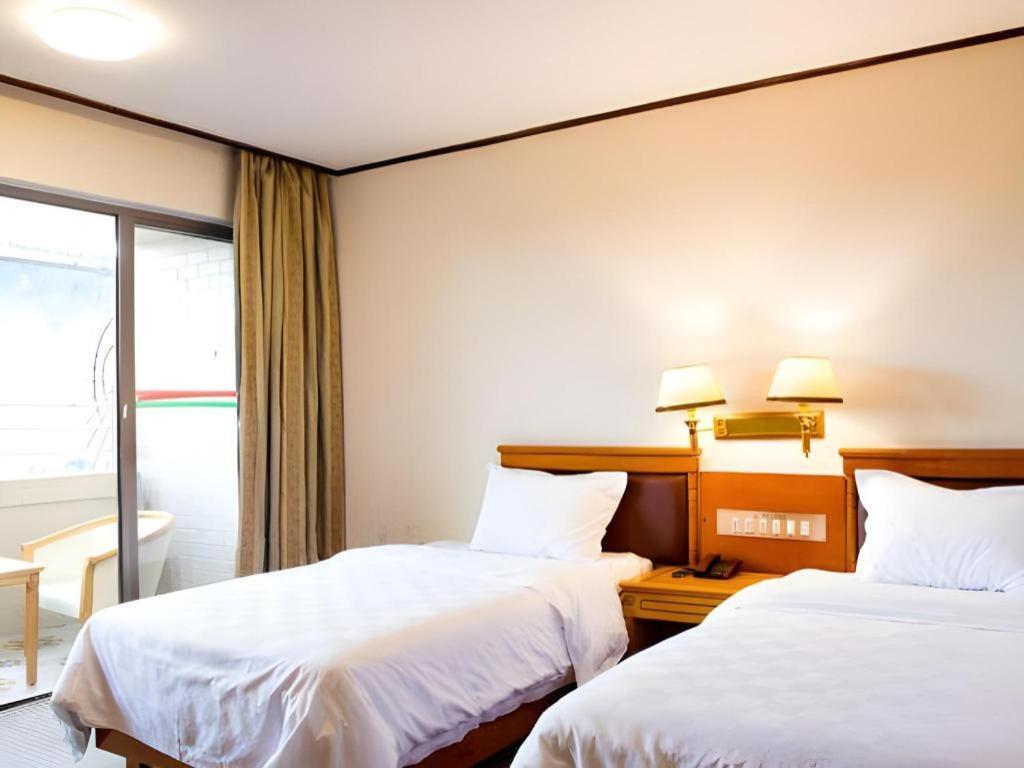גואנגג'ואו Nanfang Dasha Hotel מראה חיצוני תמונה