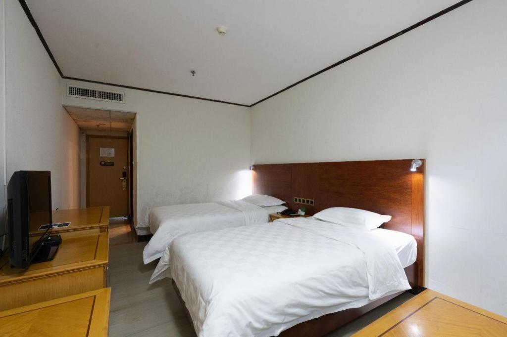גואנגג'ואו Nanfang Dasha Hotel מראה חיצוני תמונה