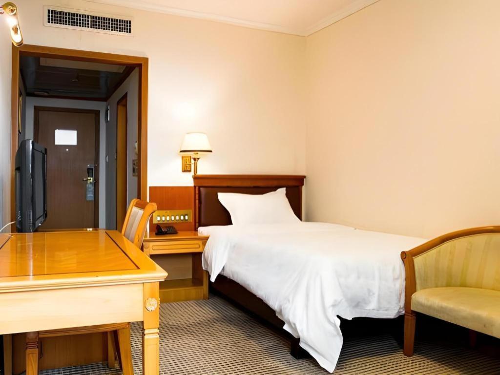 גואנגג'ואו Nanfang Dasha Hotel מראה חיצוני תמונה